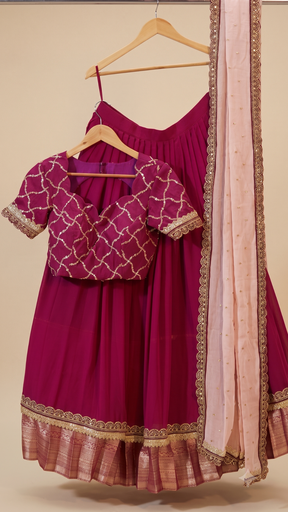 [DP321] DP321 - Ready to Wear Half Half Sarees